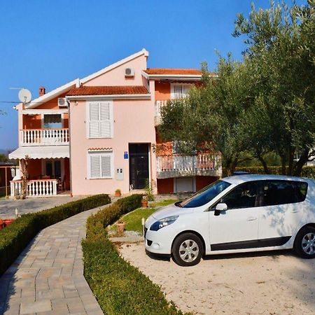 Apartments Darko - 30 M From Beach Sukošan المظهر الخارجي الصورة